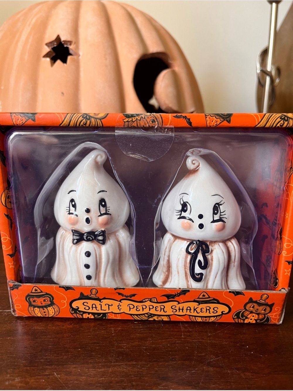 Johanna Parker Halloween Ghost Salt & Pepper Shakers Ceramic 2026